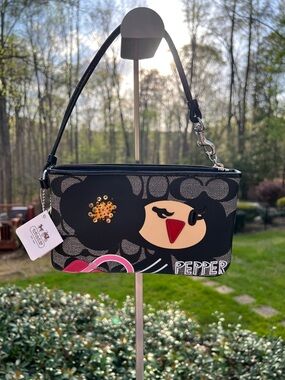 Coach NWT Poppy Chan Pepper Wristlet Signature Canvas Y2K RARE NWT